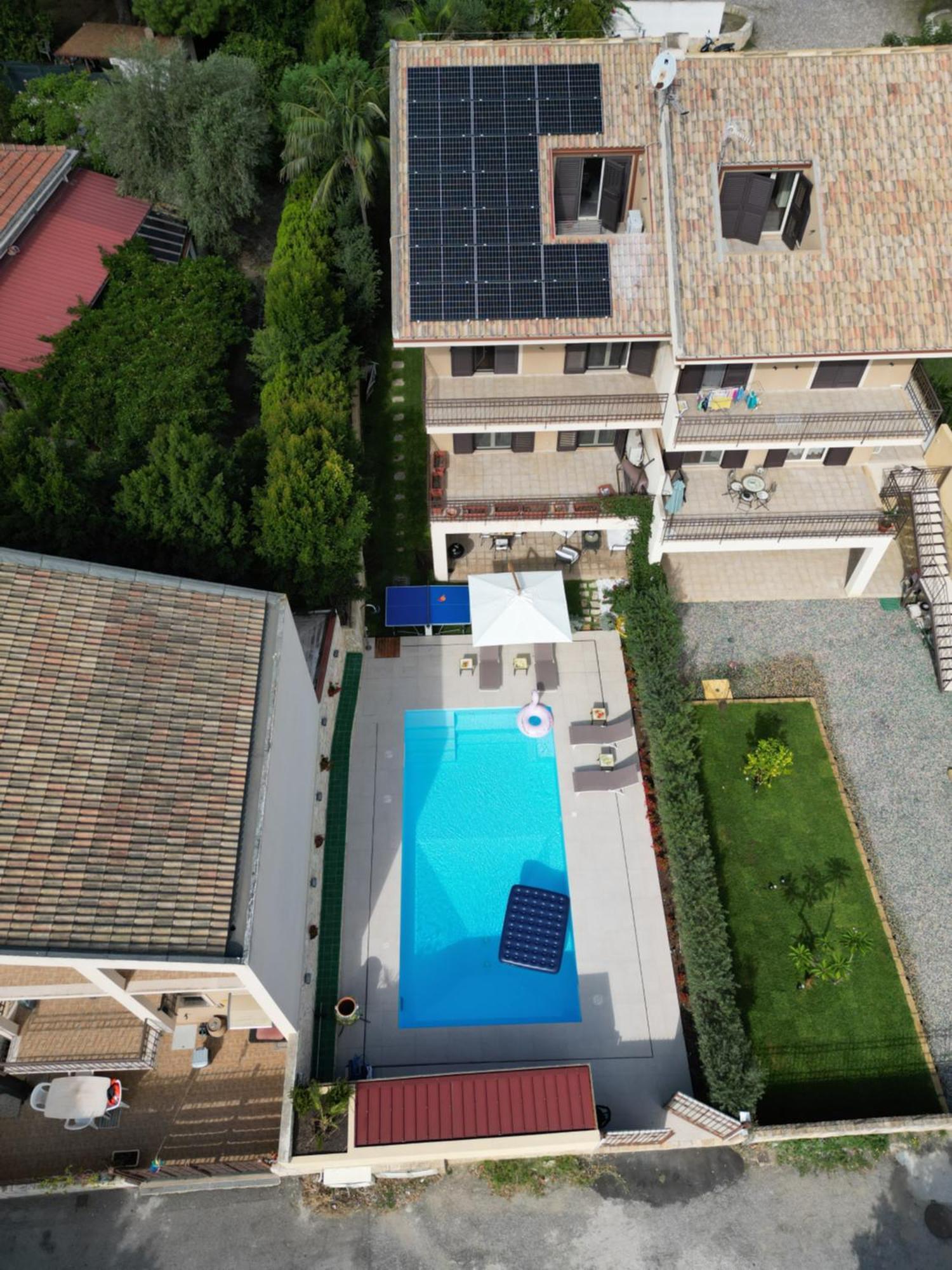 Domus Aurige Bed and Breakfast Messina Exteriör bild